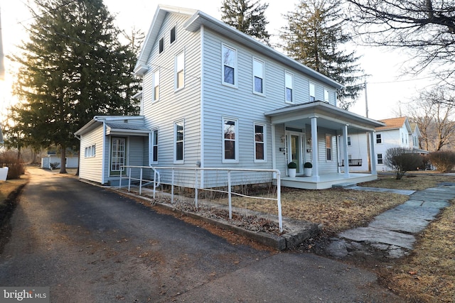 view of front of house with a porch