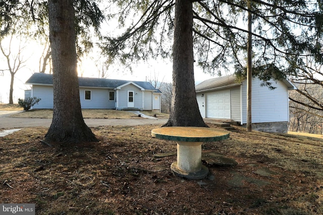 737 N Allegheny St, Bellefonte, PA 16823 - single story home featuring an outdoor structure