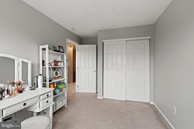 10 White Pine Ct, Lafayette Hill, PA 19444 - carpeted bedroom featuring a closet and baseboards