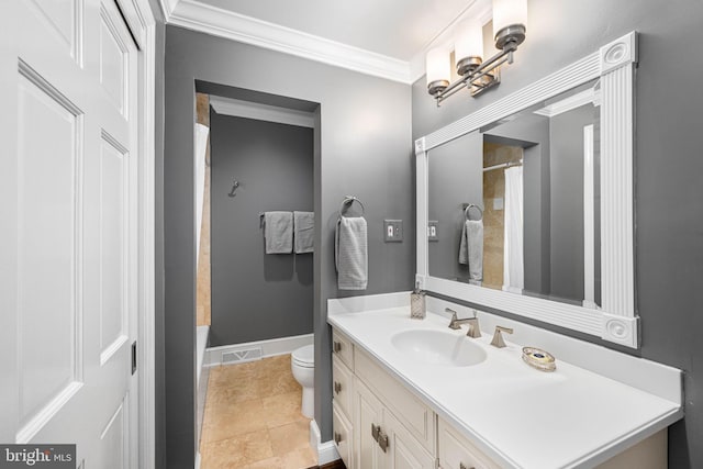 full bath with vanity, a shower with curtain, crown molding, and toilet