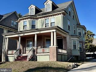 view of front of house with covered porch