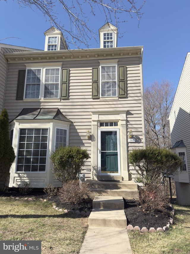 view of front of house