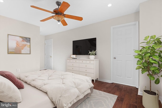 bedroom featuring recessed lighting, baseboards, wood finished floors, and ceiling fan