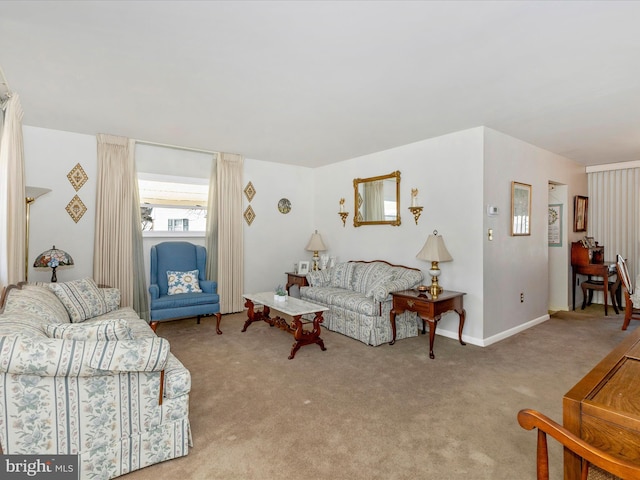 living room with carpet flooring and baseboards