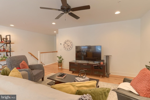 living room featuring recessed lighting, wood finished floors, and a ceiling fan