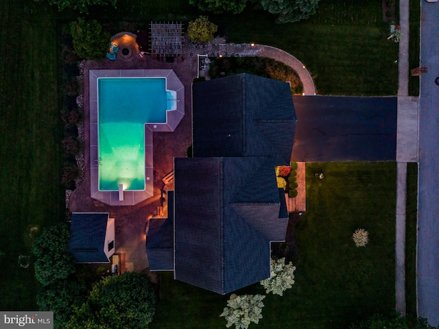 10 Silver Maple Dr, Boiling Springs, PA 17007 - view from above of property featuring a pool