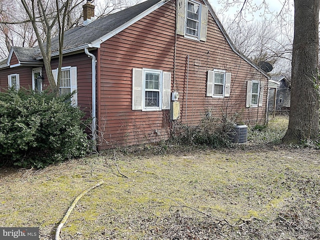 view of property exterior