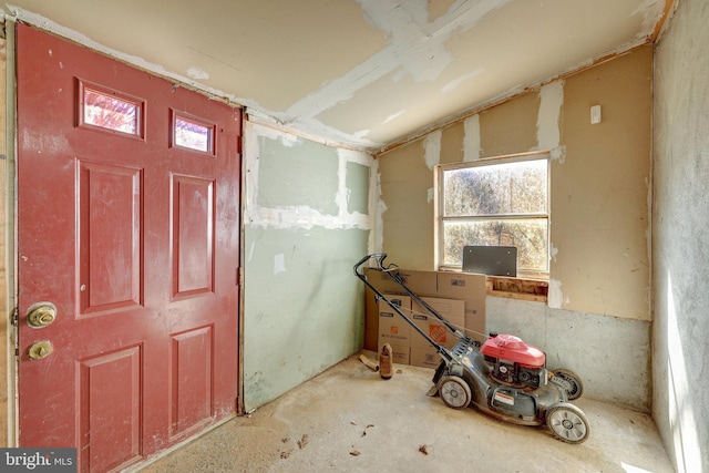 view of foyer entrance