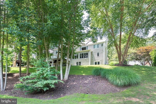 11905 Champion Lake Ct, Herndon, VA 20170 - view of green lawn