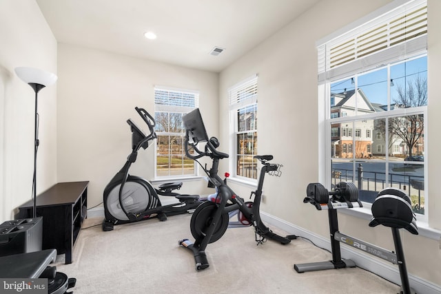 workout area featuring recessed lighting, visible vents, baseboards, and carpet flooring