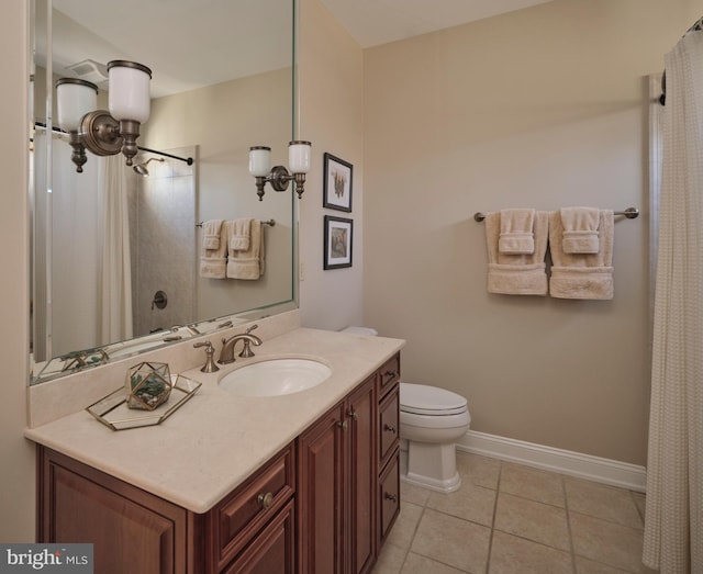 full bathroom with tile patterned floors, a shower with curtain, toilet, baseboards, and vanity