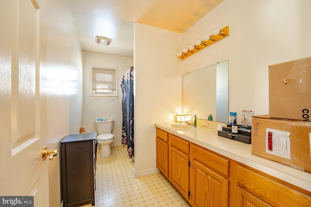 full bath with visible vents, baseboards, toilet, tile patterned floors, and vanity