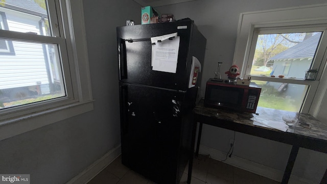 28 Harding Ave, Pennsville, NJ 08070 - details with freestanding refrigerator