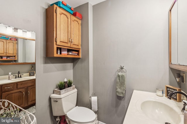 3144 Gaul St, Philadelphia, PA 19134 - bathroom with toilet and vanity