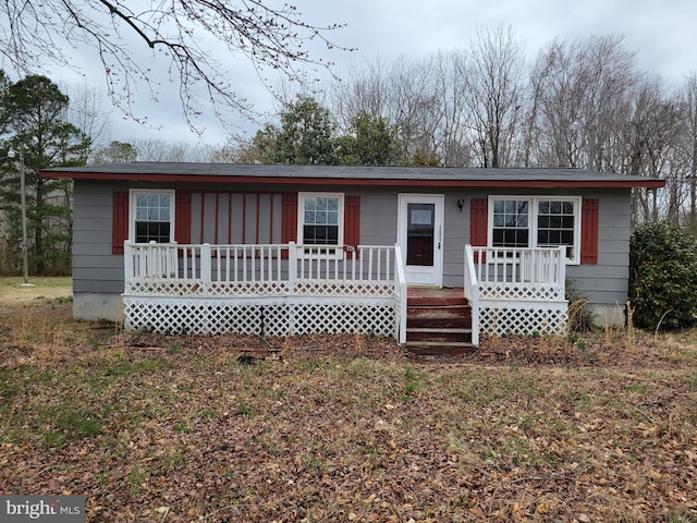 view of front of house featuring covered porch