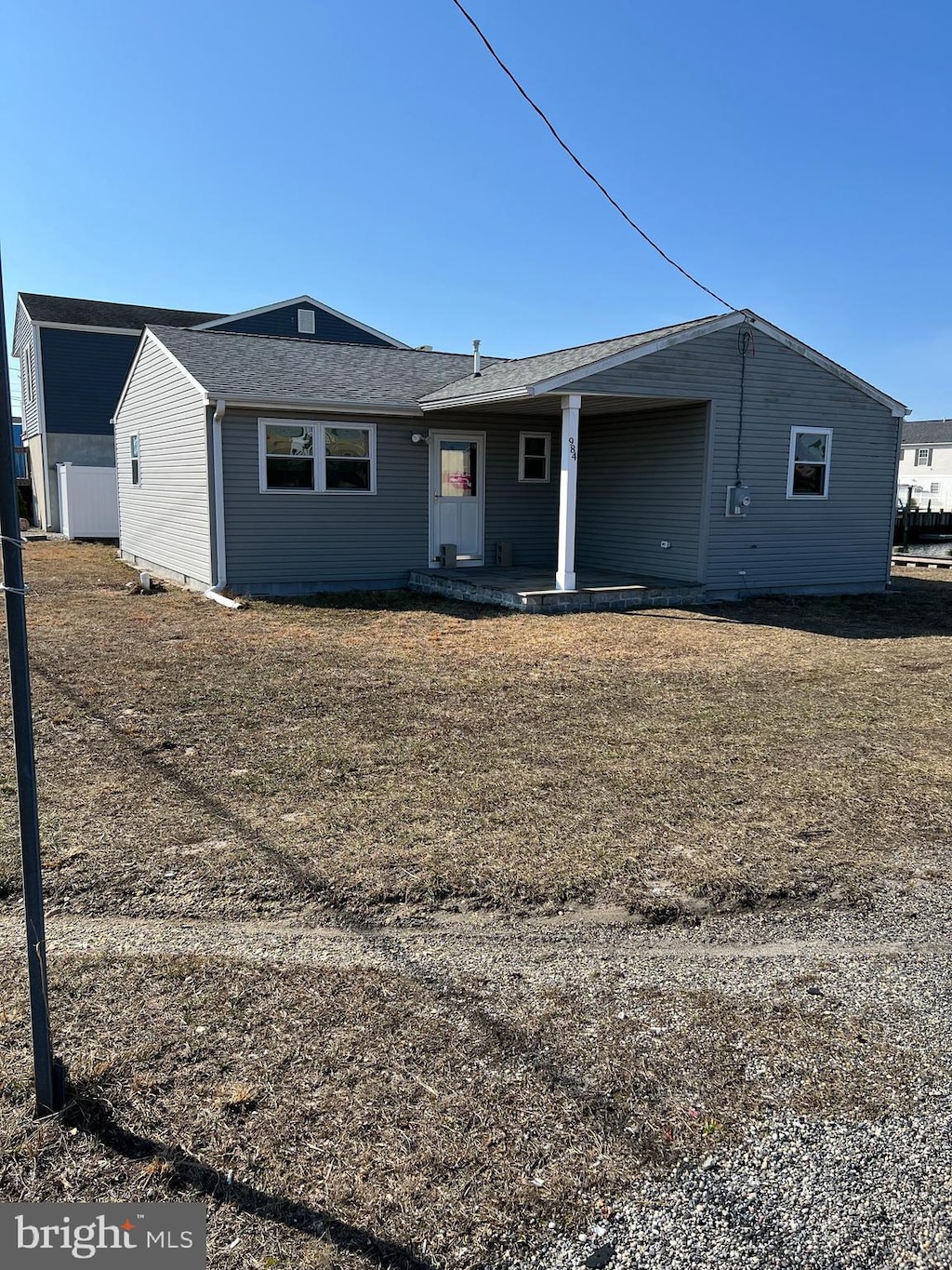 view of front of home with covered porch