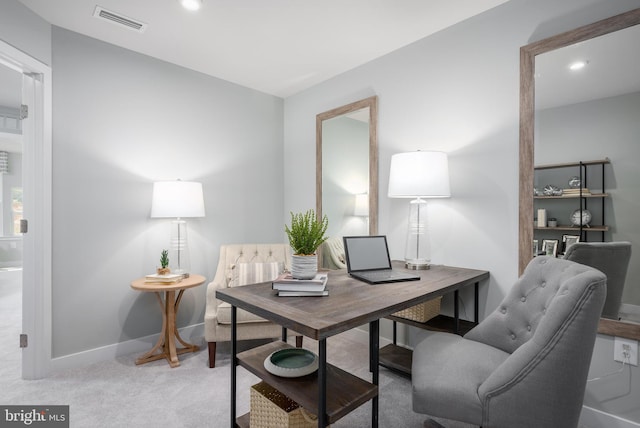 office space featuring recessed lighting, visible vents, baseboards, and carpet flooring