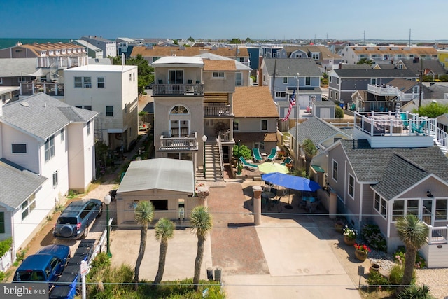 birds eye view of property featuring a residential view