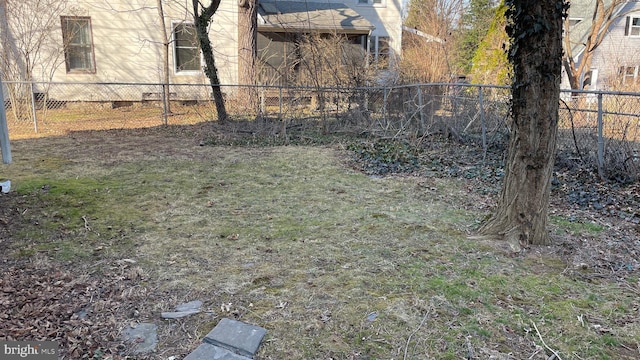 view of yard featuring fence