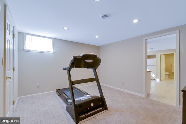 workout area with visible vents, recessed lighting, baseboards, and light carpet