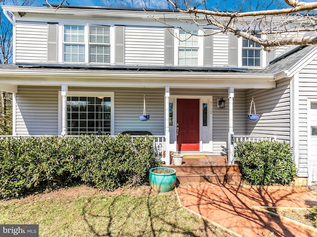 view of front of property with covered porch