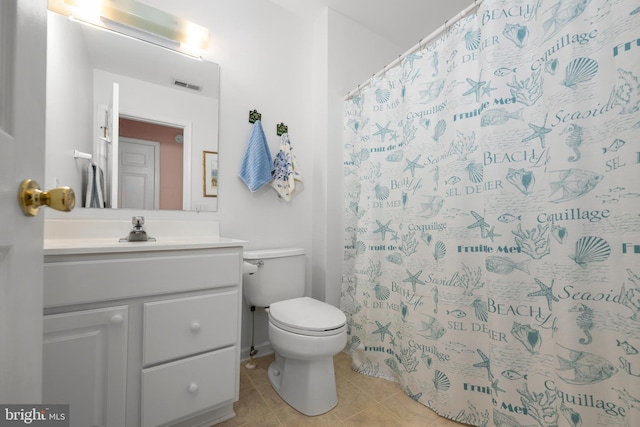 full bathroom featuring visible vents, toilet, a shower with curtain, tile patterned floors, and vanity