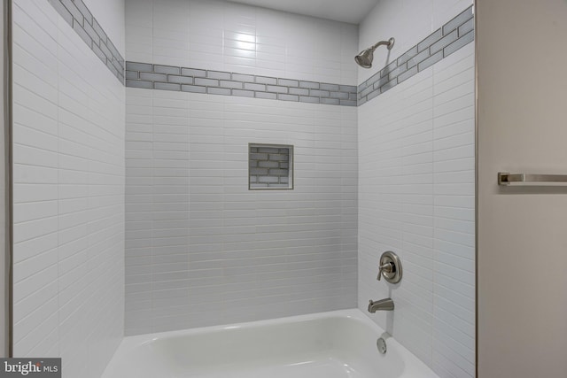 full bath with tub / shower combination