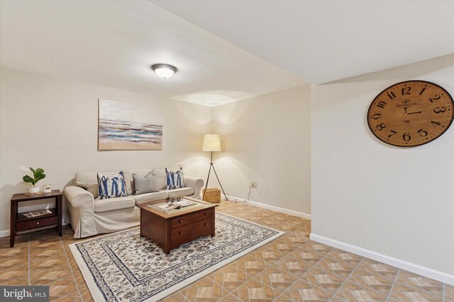 living area with baseboards