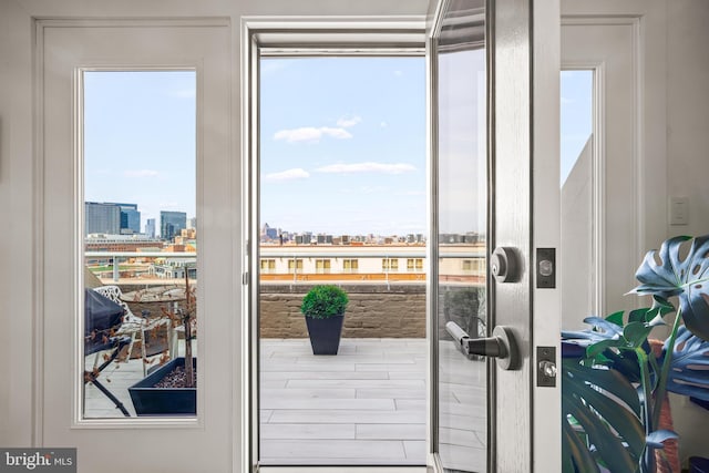 entryway featuring a city view