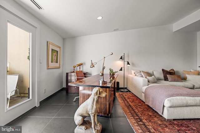 bedroom featuring recessed lighting, visible vents, and baseboards