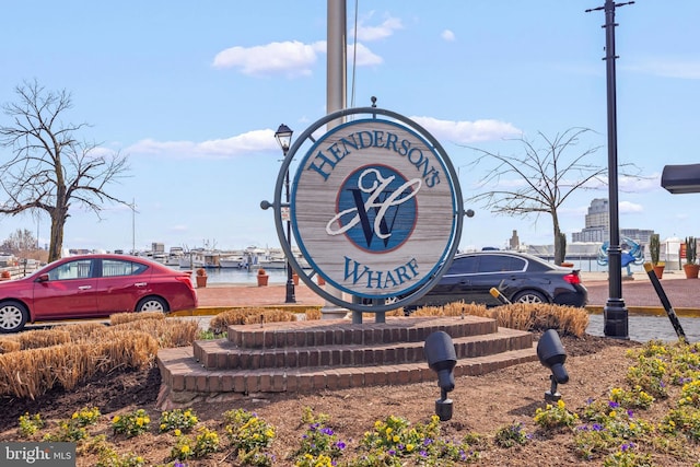 view of community / neighborhood sign