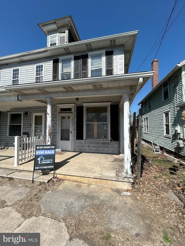 view of front facade with covered porch