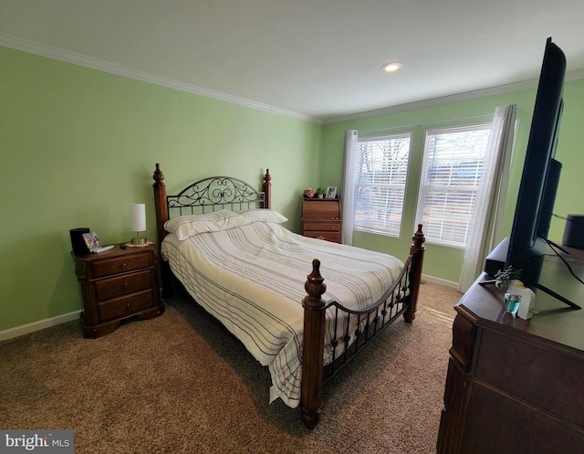 bedroom with baseboards, carpet floors, and crown molding