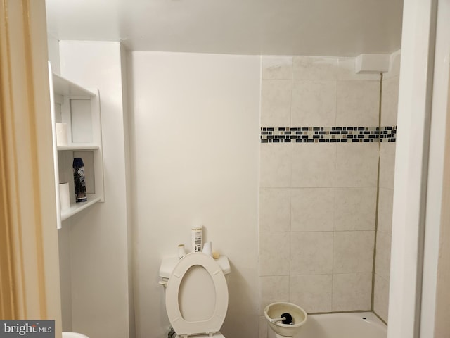 bathroom featuring toilet