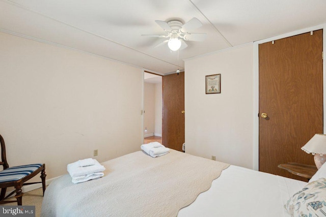 bedroom featuring ceiling fan