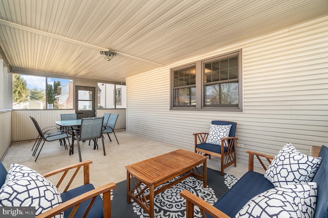 view of sunroom / solarium