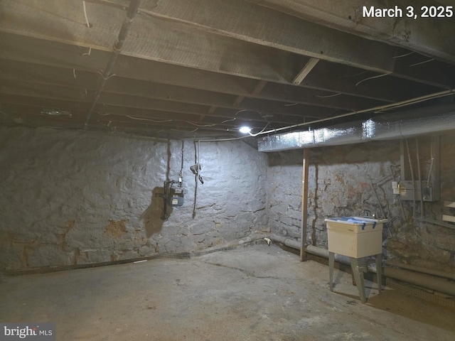 view of unfinished basement