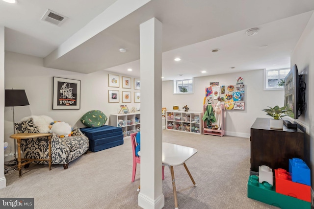 recreation room featuring carpet flooring, healthy amount of natural light, recessed lighting, and baseboards