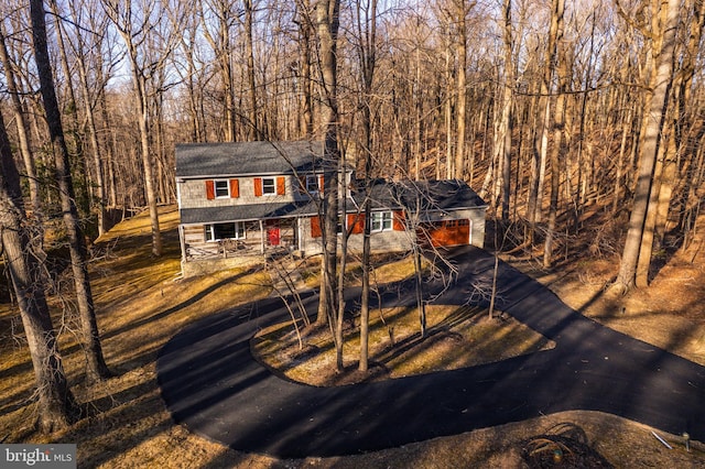 view of front of home with driveway