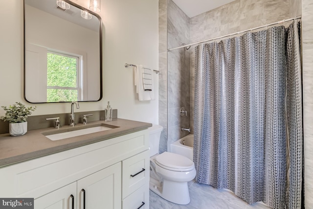 full bath with shower / bathtub combination with curtain, toilet, visible vents, and vanity