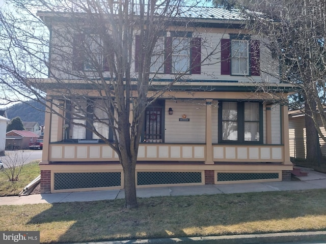 view of front of house with covered porch