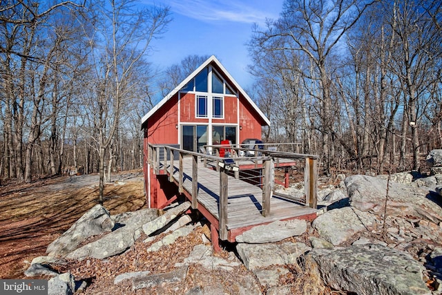 view of outbuilding