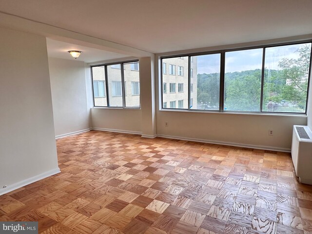 6621 Wakefield Dr Unit 403, Alexandria, VA 22307 - unfurnished room with baseboards and radiator