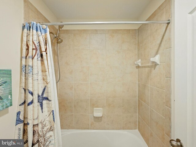 full bath with shower / bath combination with curtain