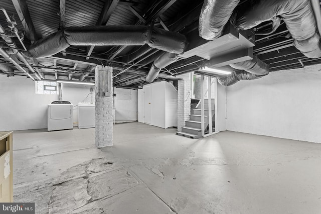 basement featuring independent washer and dryer