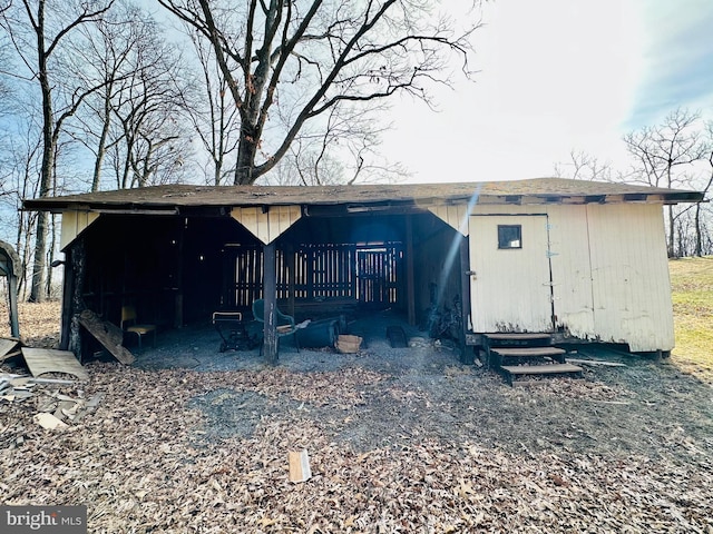 view of outbuilding featuring an outbuilding