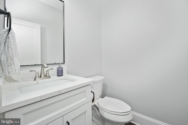 286 Claremont Ave, Harrisonburg, VA 22801 - half bath with toilet, vanity, and baseboards