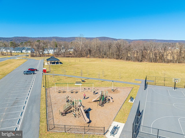 bird's eye view featuring a mountain view