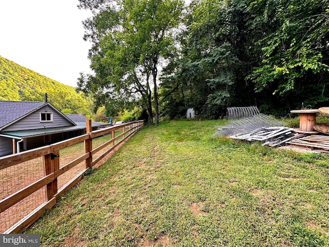 view of yard featuring fence