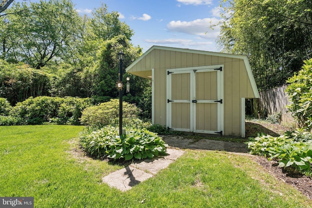 7711 Holmes Run Dr, Falls Church, VA 22042 - view of shed with fence